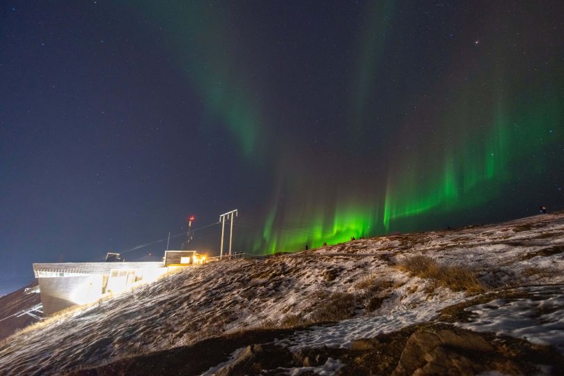 Northern lights over Fjellheisen