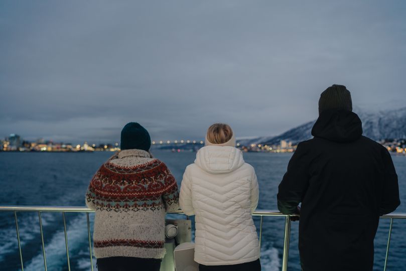 People enjoy nature on deck of Rødne fjord, photo taken by Vegard Stien